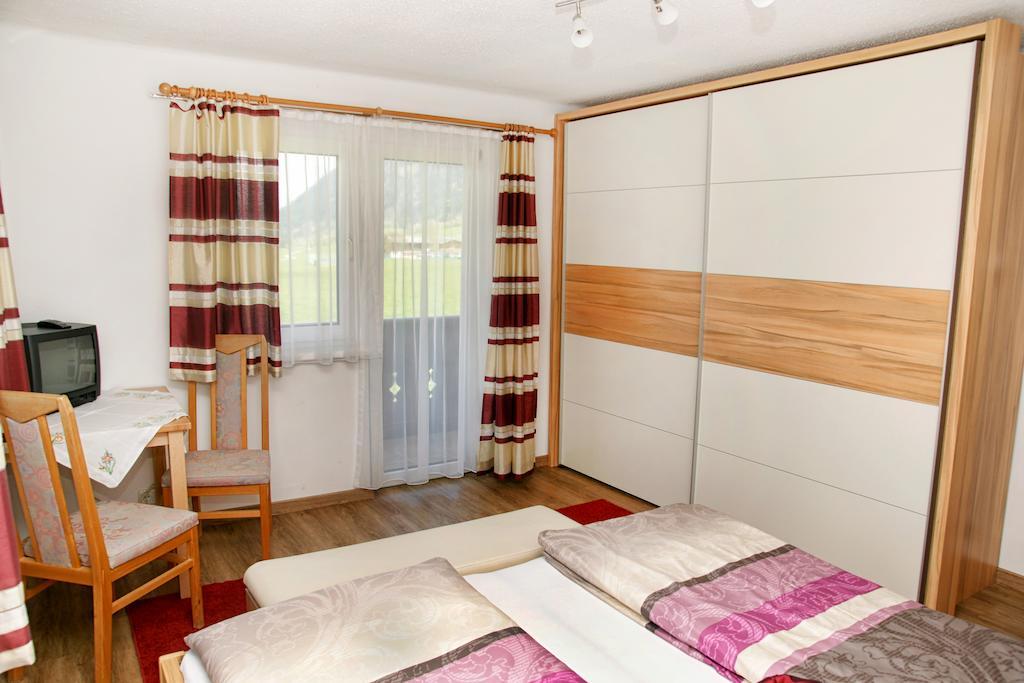 ホテル Haus Gabriela イッター 部屋 写真